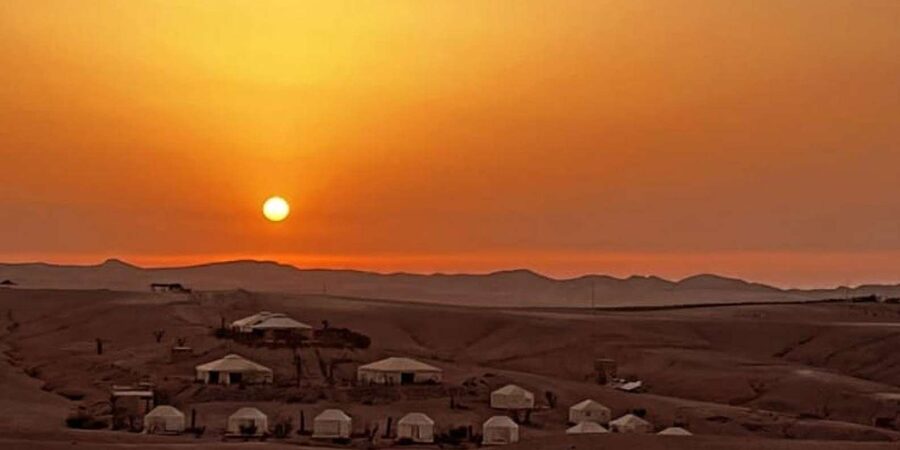 Marrakech: Desert Tour with Dinner, Show and Camel Ride - Should you book the Agafay evening?