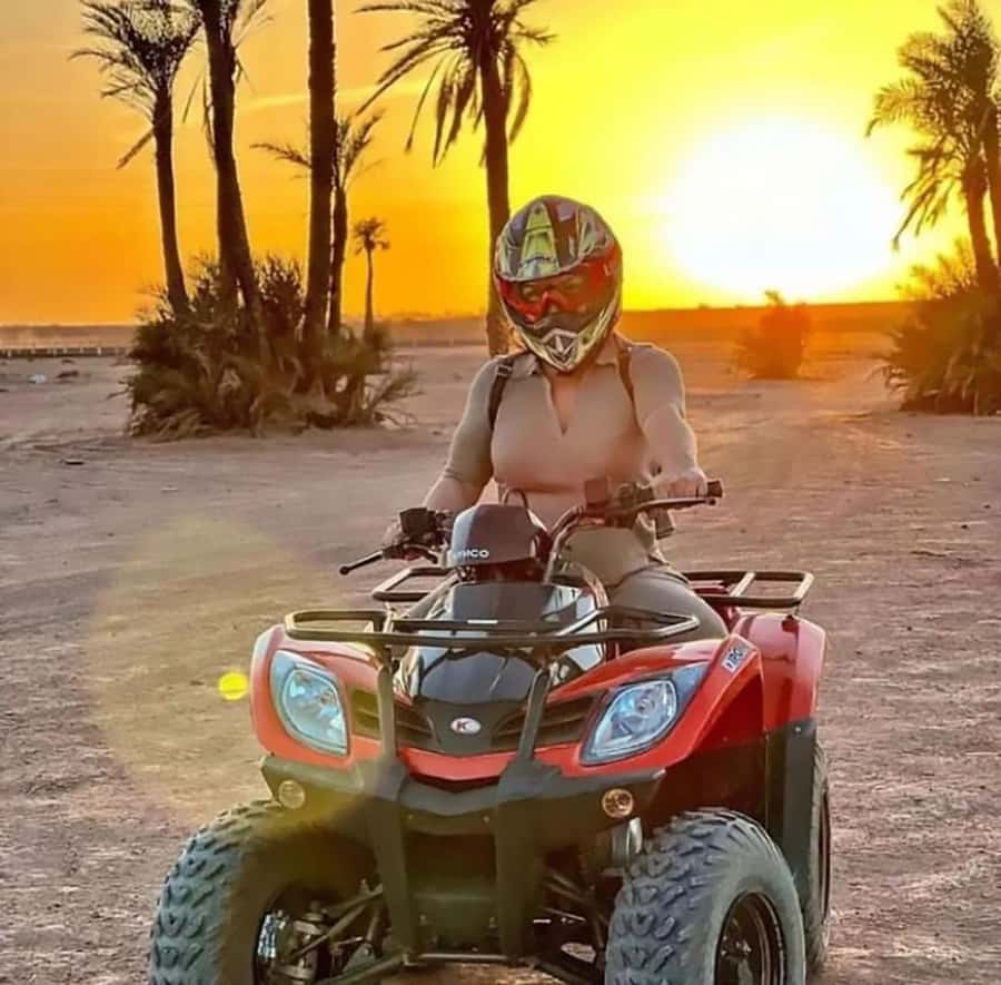 Marrakech, explore the palm grove desert by quad bike - Getting comfortable on the quad