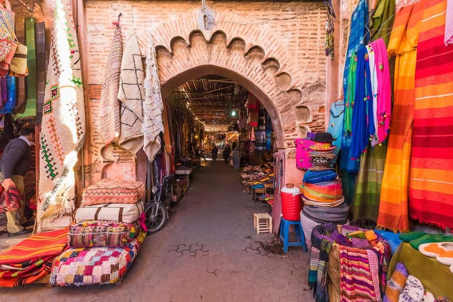 Marrakech Guided Souks Tour with a Local Insider - Souk Semmarine and the market’s working sections