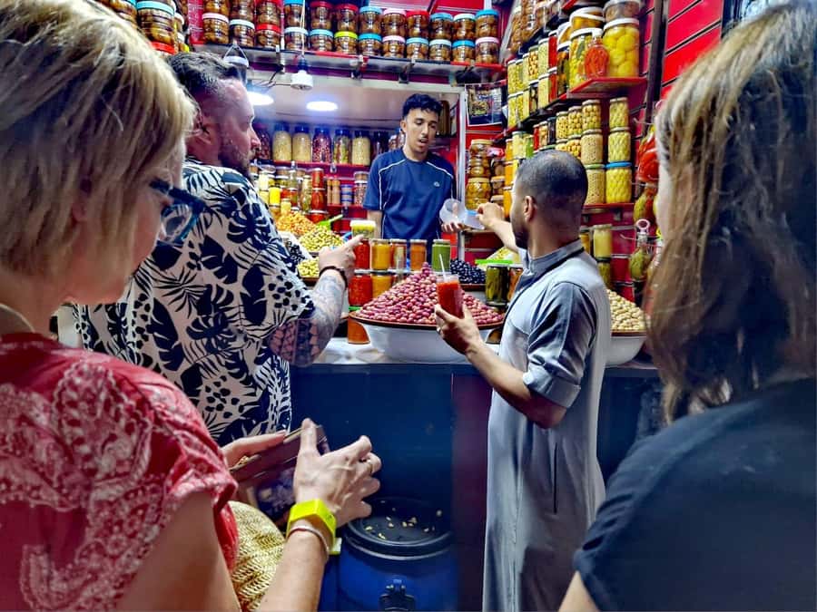 Marrakech: Guided Tour by Night - Group size, private options, and pace