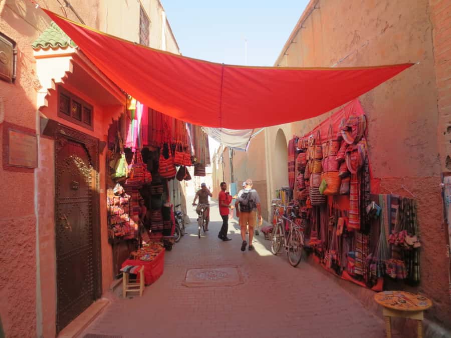 Marrakech: Historical Discovery Tour - The herbalist visit and traditional Moroccan medicine