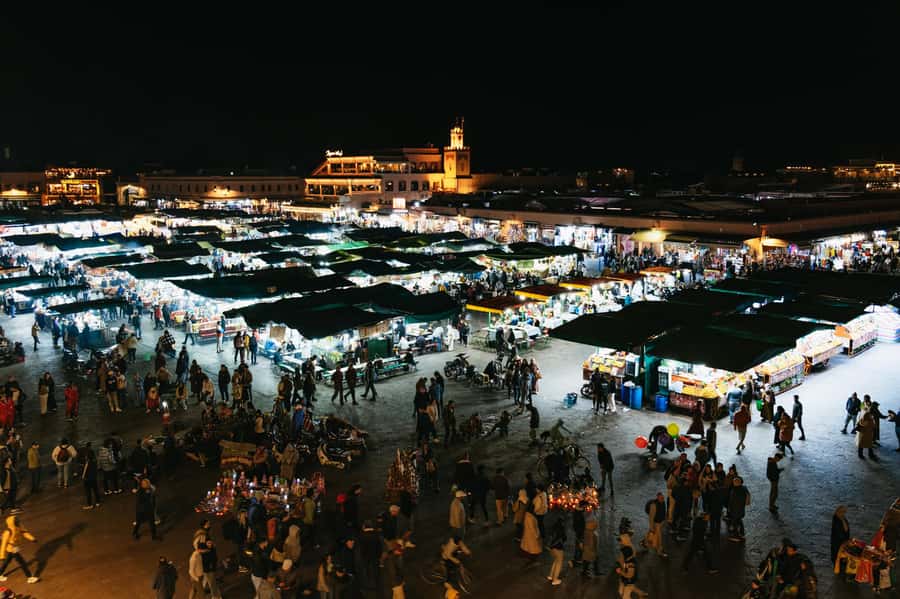 Marrakech: Medina by Night Walking Tour with Moroccan Tea - Small tastings that make the walk personal