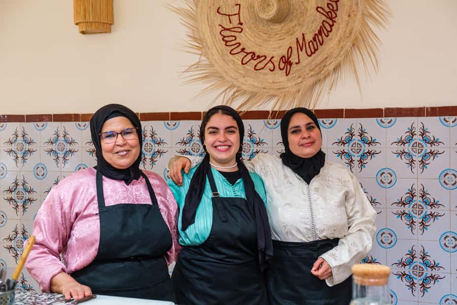 Marrakech: Moroccan Cooking Class with Market Visit and Meal - Tea, introductions, and a calm kitchen setup