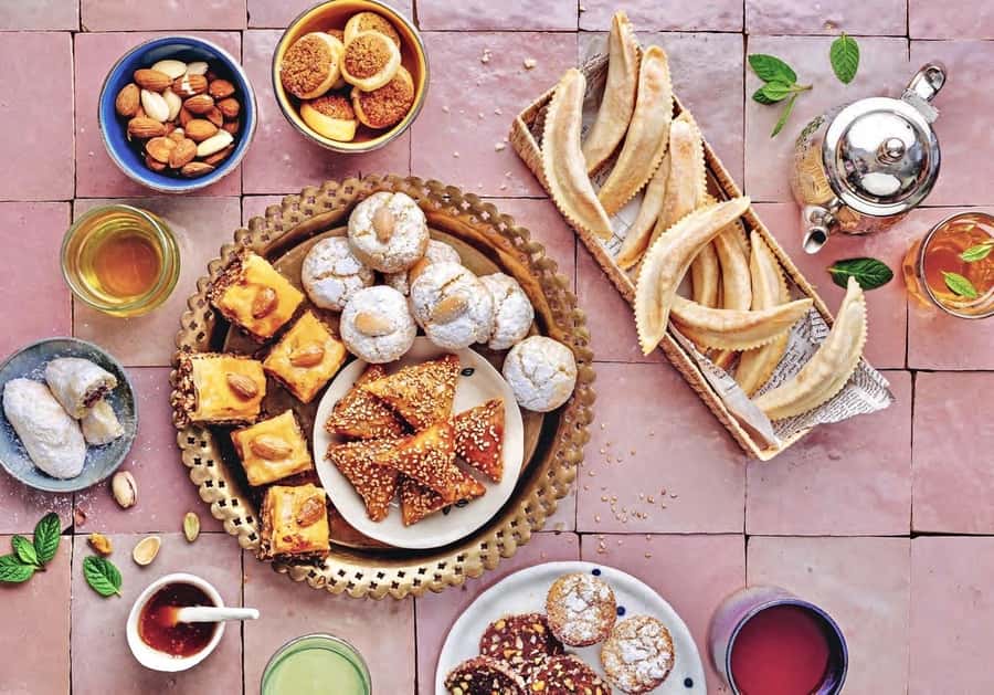 Marrakech: Moroccan Pastries and Tea Class with a Local - The pastry lesson, from dough to finished treats
