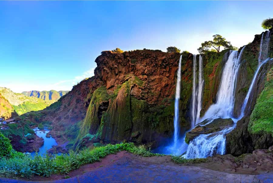 Marrakech : Ouzoud Waterfalls & Guided Tour & Boat Ride - Arriving at the 100-meter Ouzoud Falls