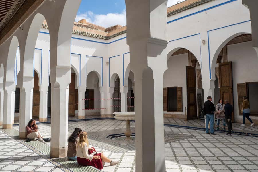 Marrakech: Palace, Museum, Madrasa & Medina Highlights Tour - Timing, comfort, and group size