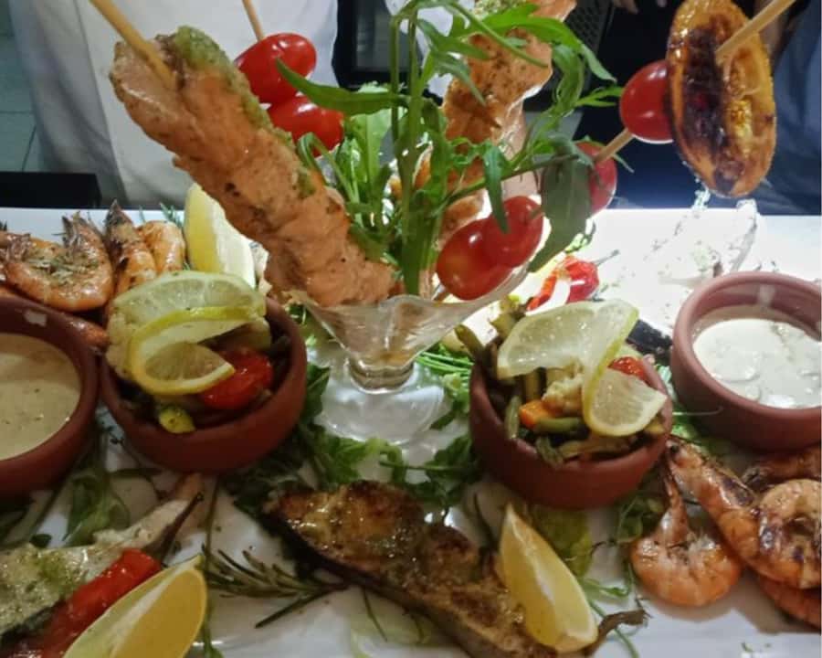 Marrakech: Restaurant Dinner Experience with Hotel Pickup - Key points at a glance