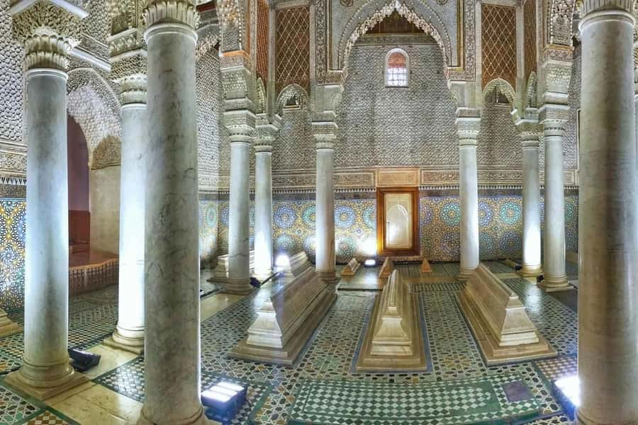 Marrakech: Saadian Tombs, Bahia Palace, Medina and Souk Tour - Key points to know before you go