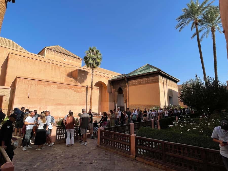 Marrakech: Saadian Tombs, Bahia Palace, Medina and Souk Tour - What the $21 price really covers