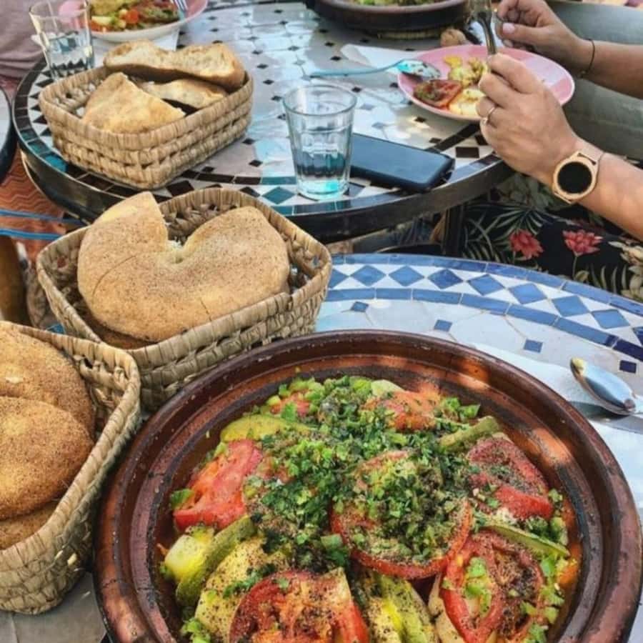 Marrakech: Tedli Summit Atlas Mountains Day Hike & Lunch - Lunch with views instead of a rushed picnic