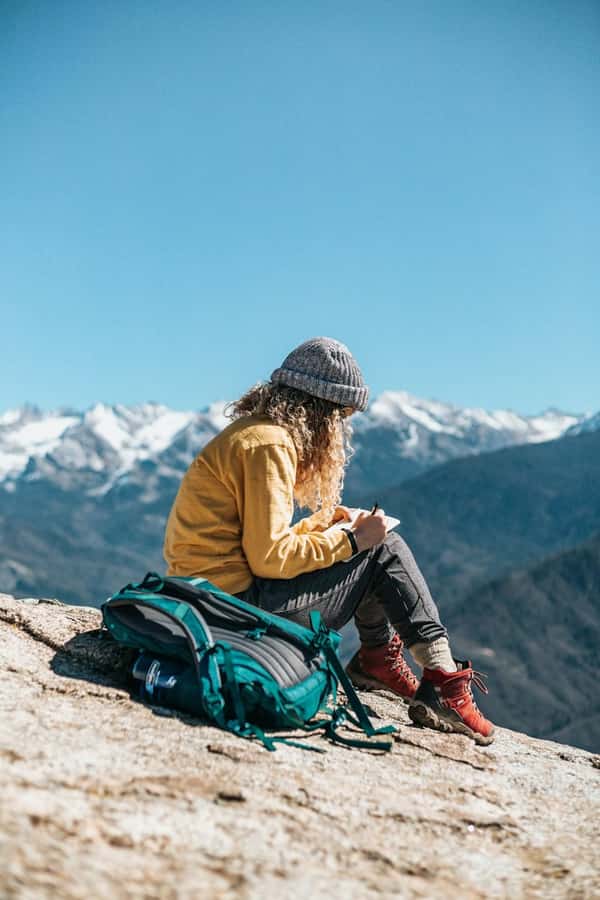 Marrakech: Tedli Summit Atlas Mountains Day Hike & Lunch - Guides, communication, and group care