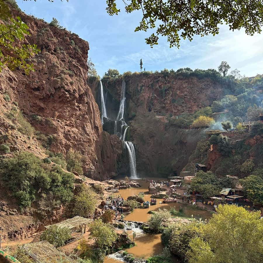 Marrakech to Ouzoud waterfalls day tour - Guide & boat ride - The boat ride at the foot of the falls
