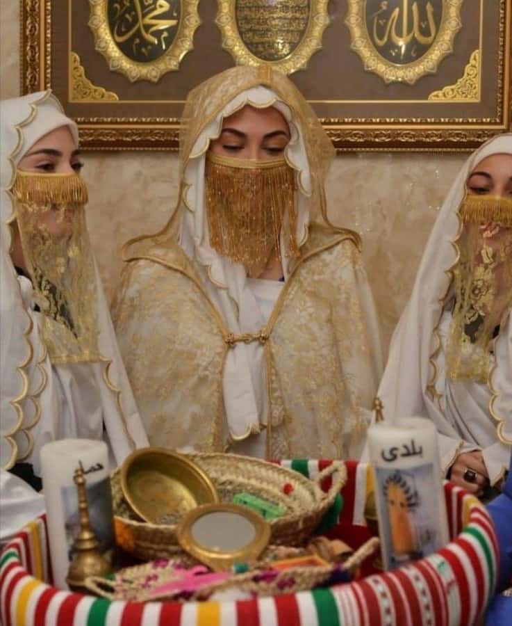 Marrakech: Traditional Hammam & Massage with Hotel Transfers - The black soap cleanse and kessa scrub