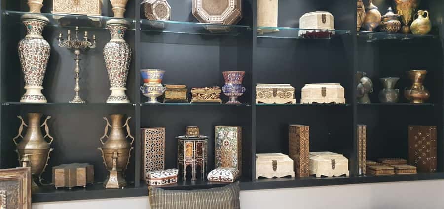 Marrakesh: Guided Souk Shopping Tour with a Local Guide - Seeing leather, iron, wood, and textiles being made