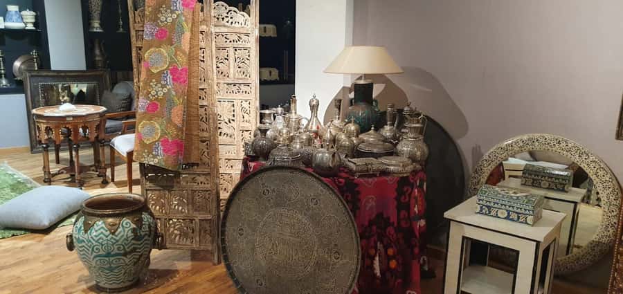 Marrakesh: Guided Souk Shopping Tour with a Local Guide - Learning to bargain without losing your patience