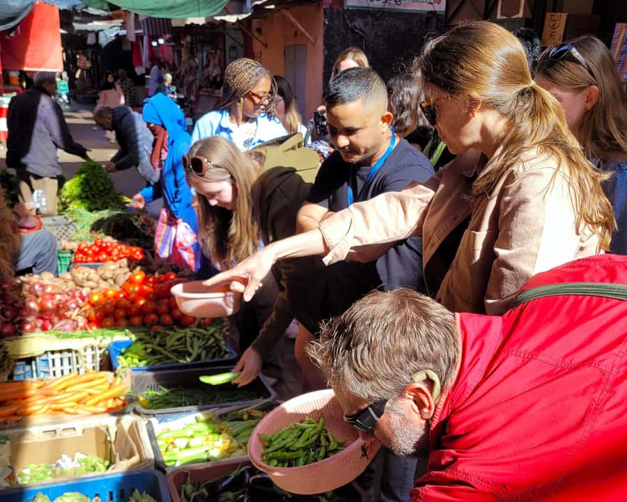 Marrakesh: Moroccan Dishes Cooking Class with a Local Chef - Why this four-hour class works so well