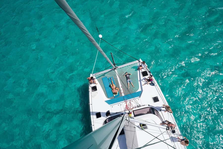 Mauritius: Catamaran Cruise to Ile Aux Cerfs with BBQ Lunch - BBQ Lunch With Plenty to Drink