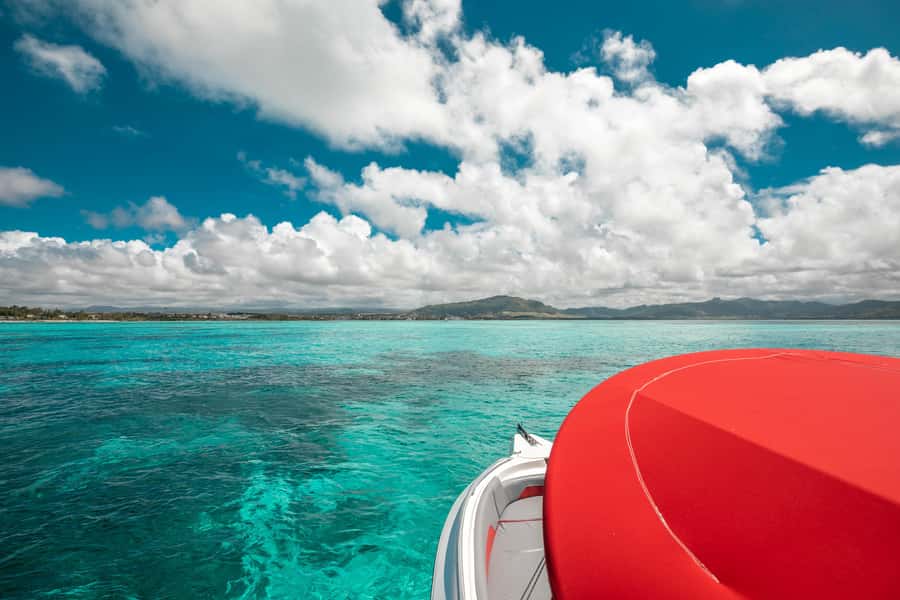 Mauritius: Full-Day Speedboat Tour to Ile aux Cerfs & BBQ - The d’Alblair wreck and Lighthouse Island