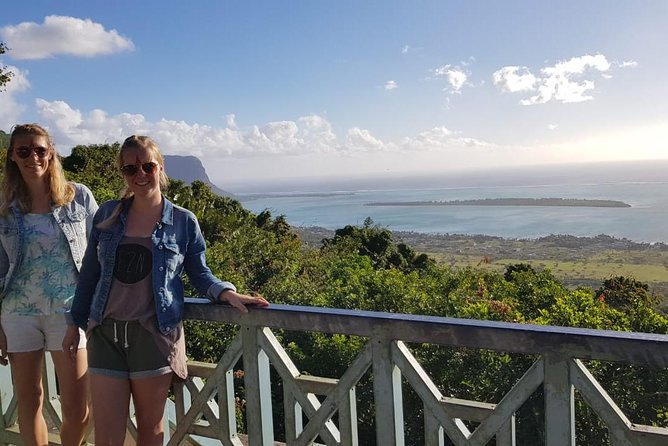 Mauritius Full day tour of the South west - Grand Bassin connects scenery with living faith