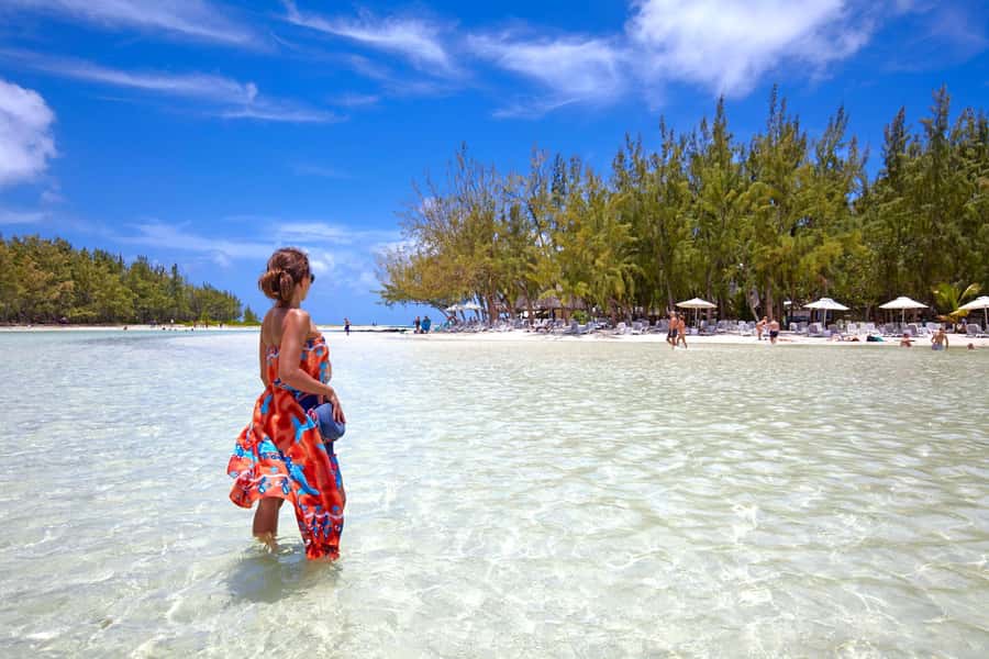 Mauritius: Ile aux Cerfs Boat Tour with BBQ Lunch and Drinks - Should you book this Ile aux Cerfs tour?