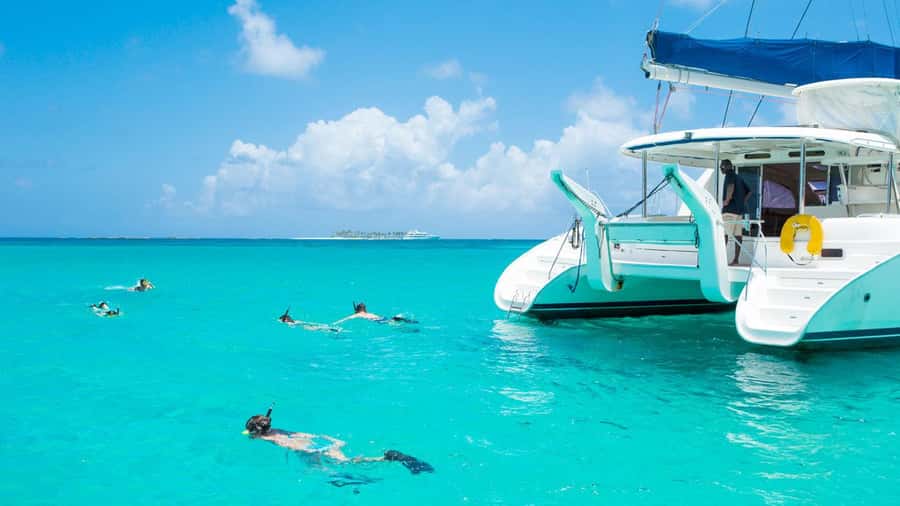 Mauritius: Ile Aux Cerfs Catamaran Trip w/ Lunch & Transfer - What the Ile aux Cerfs day is really like