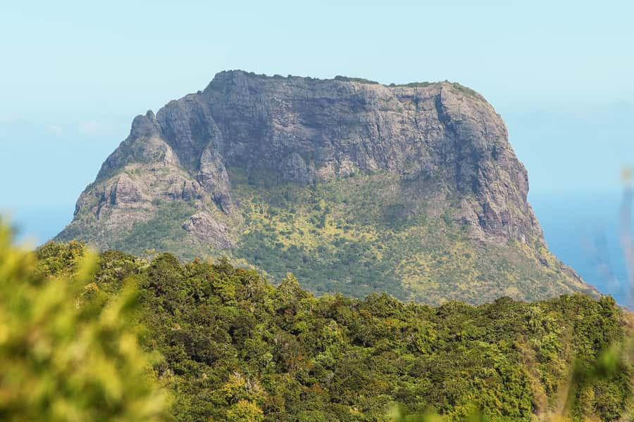 Mauritius: Le Morne Mountain Guided Sunrise Hike and Climb - Meeting at Le Morne Public Beach before dawn