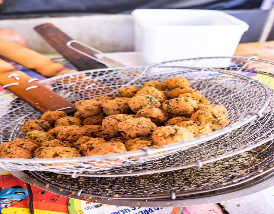 Mauritius: Port Louis Street Food Walking Tour - Leaving Le Caudan Waterfront for Port Louis