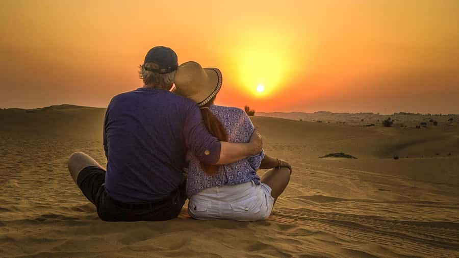 Merzouga: 1-Night in Desert Camp With Dinner & camel ride - The desert evening begins at Merzouga