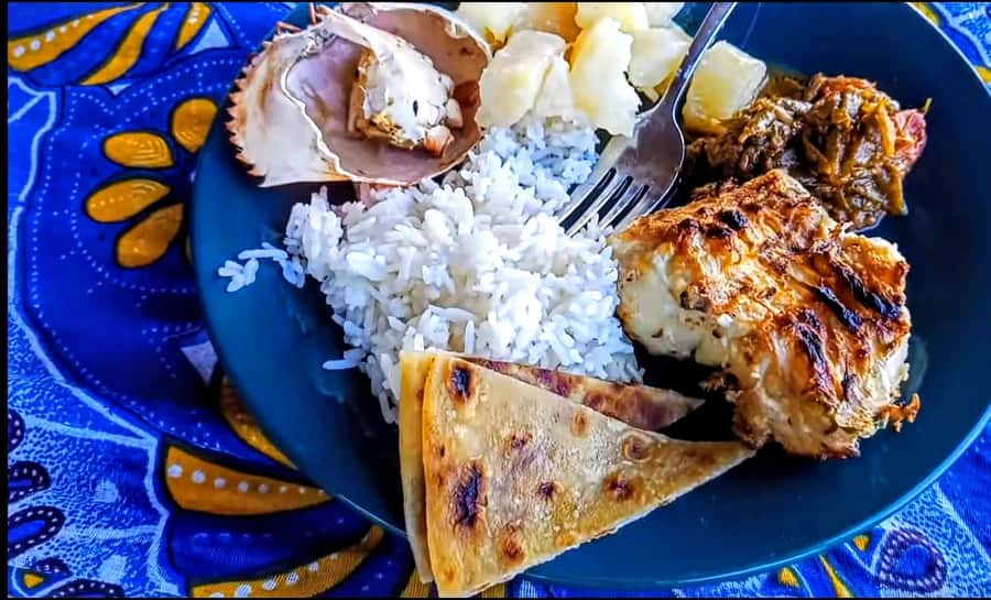Mombasa: Kisite Park Private Cruise with Breakfast and Lunch - The Shimoni Slave Caves and the difficult final stop