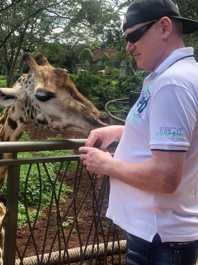 Nairobi: Elephant Sanctuary and Giraffe Center Day Tour - Lunch and the route back