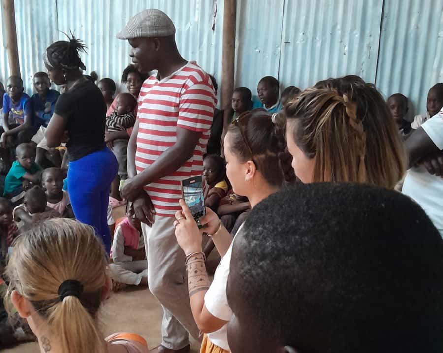 Nairobi: Explore Kibera Slum with Local Guides - Recycling and handicrafts show local skill