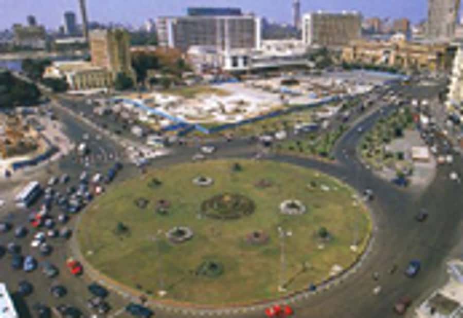 Old Cairo and Khan El Khalili Bazaar: Private Half-Day Tour - St. Barbara and Abu Serga