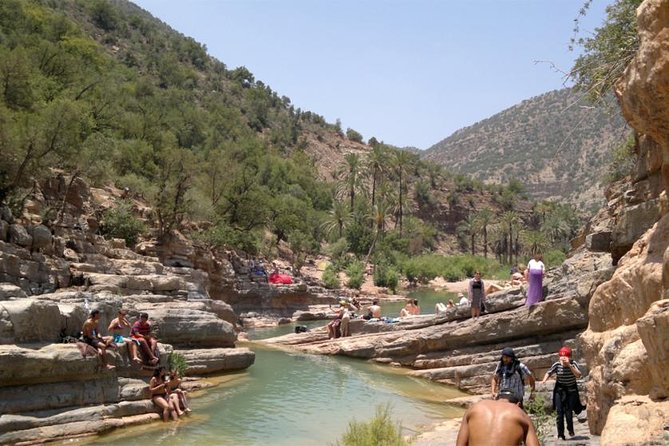 Paradise valley excursion - Honey, bread, argan oil, and the local stops