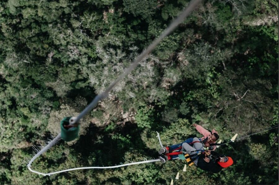 Plettenberg Bay: Bungee Jumping with Zipline and Sky Walk - Arrive early and get used to the height