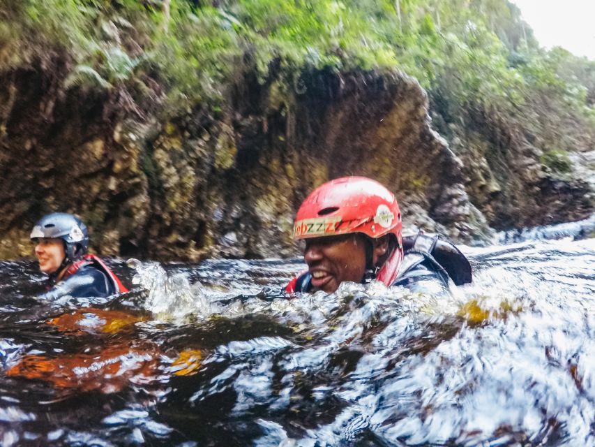 Plettenberg Bay: Canyoning Trip - Swimming, scrambling and the first river jump