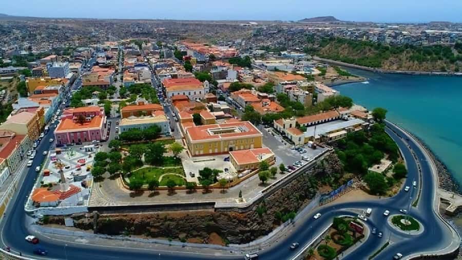 Praia & Cidade Velha: Guided City Tour - Starting in Praia’s Plateau district