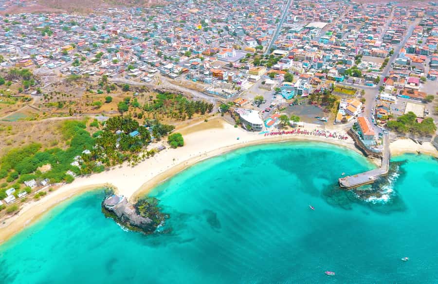 Praia: Santiago Island Tour with Tastings and Tarrafal Beach - Assomada shows the island’s working side