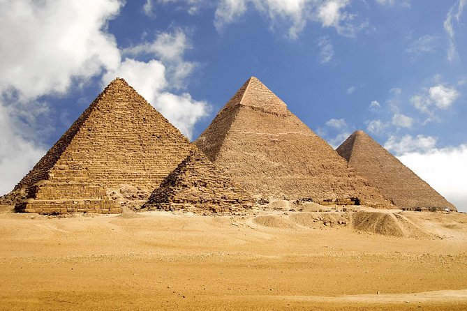 Private Day Tour Giza Pyramids, Sphinx, Memphis, and Saqqara - Food, extras, and the practical cost