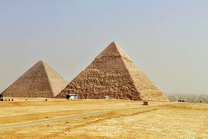 Private day trip to Cairo from Hurghada - The Giza Plateau and the three main pyramids