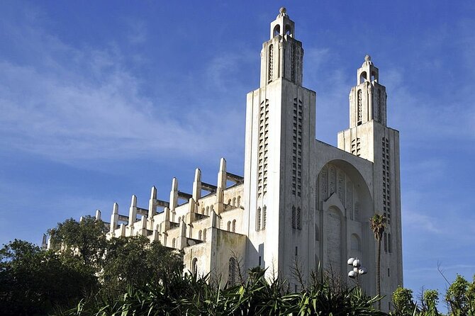 Private Tour of Casablanca with Hassan II Mosque Entry Ticket - Parks and churches add useful context