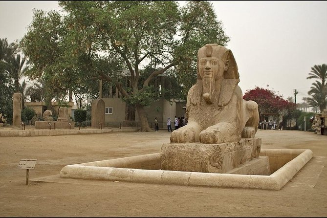 Private Tour: Pyramids of Giza Memphis Saqqara with Lunch - The guides are a major part of the experience