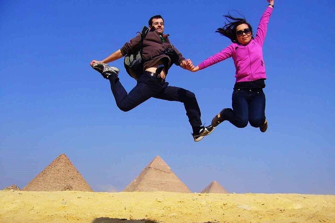 Private tour to Giza, Sakkara, Memphis with Camel and Lunch - Lunch in a local restaurant