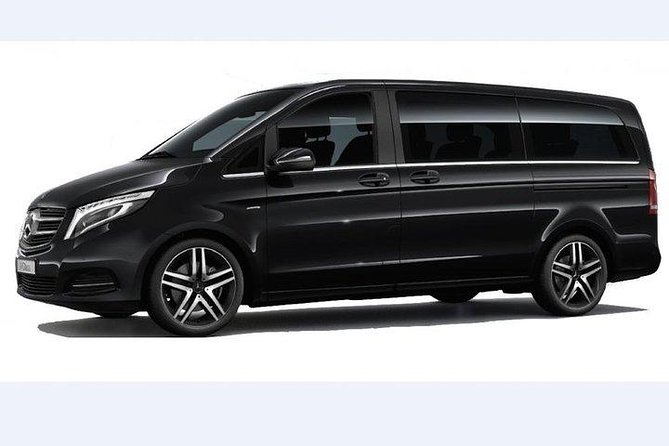 Private Transfer - Marrakech Menara airport (RAK) - The 15-minute ride from RAK to Marrakech