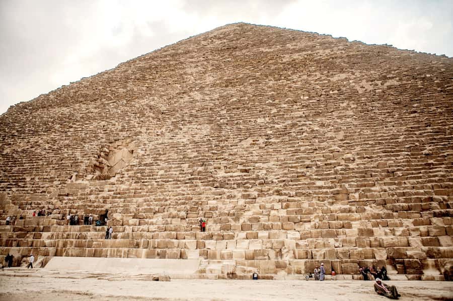 Pyramids of Giza and Great Sphinx: Private Half-Day Tour - What your Egyptologist adds