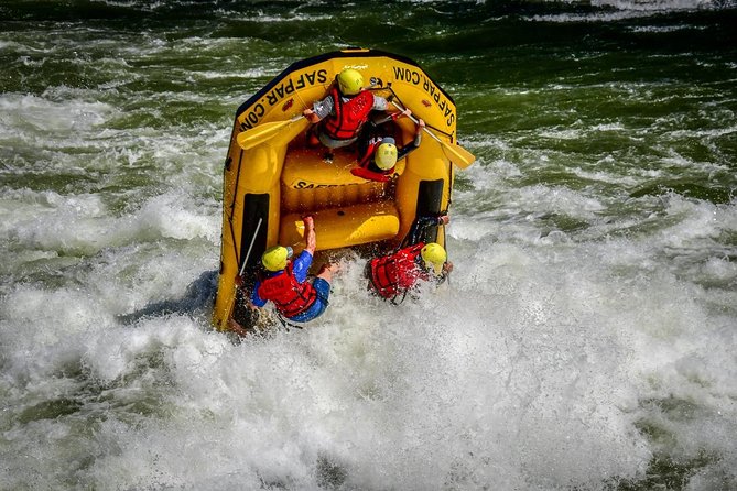 Raft the Zambezi - Stairway to Heaven and the big-water moments