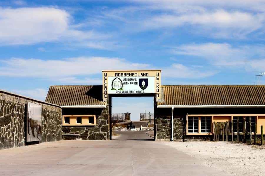 ROBBEN ISLAND MUSEUM TOUR, WITH OPTIONAL LAST MINUTE TICKETS - Who will get the most from this tour