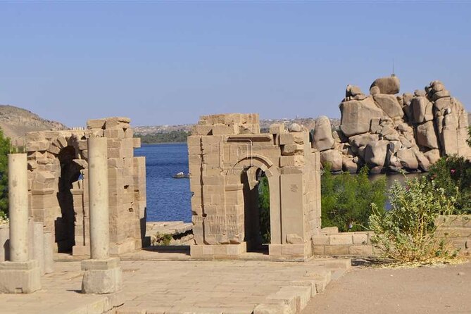 Sailing Nile Cruise from Aswan to Luxor for 2 Nights - Food, drinks, Wi-Fi, and daily costs
