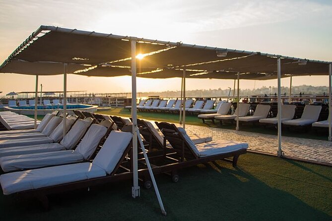 Sailing Nile Cruise from Aswan to Luxor for 2 Nights - Guides and the human side of the trip