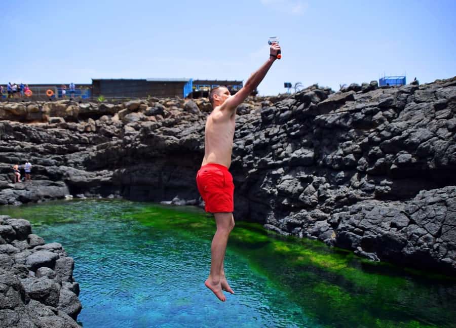 Sal: All-Inclusive Salt Lake, Blue Eye and Shark Bay Tour - How to get more from the day