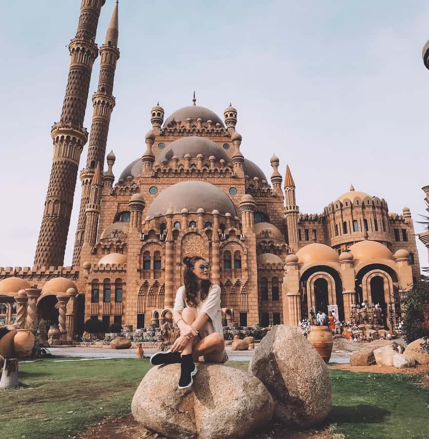 Sharm El Sheikh City Tour: Old Market, Mosque & Farsha Café - Al Sahaba Mosque: the tour’s strongest cultural stop
